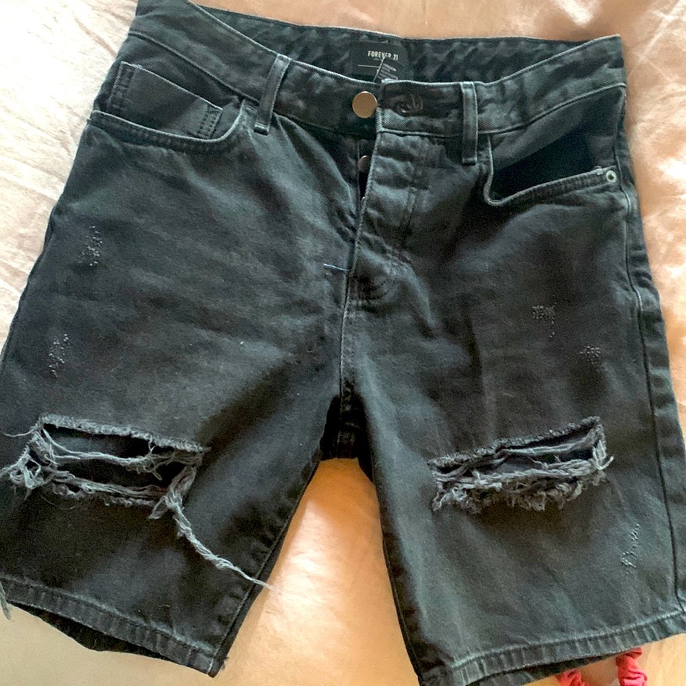 Forever 21 slim denim black shorts